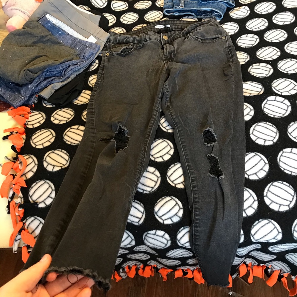 Black ripped jeans